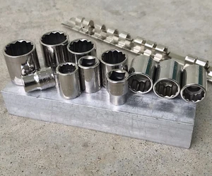 Craftsman USA 9mm - 19mm 3/8" Drive Metric 12 Point Chrome 11pc Socket Set    - Imagen 1 de 12