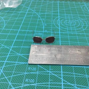 Custom Made 1/6 Scale Tyler Duren's OP Sunglasses Movie "Fight Club" Fit Iminime - Picture 1 of 3