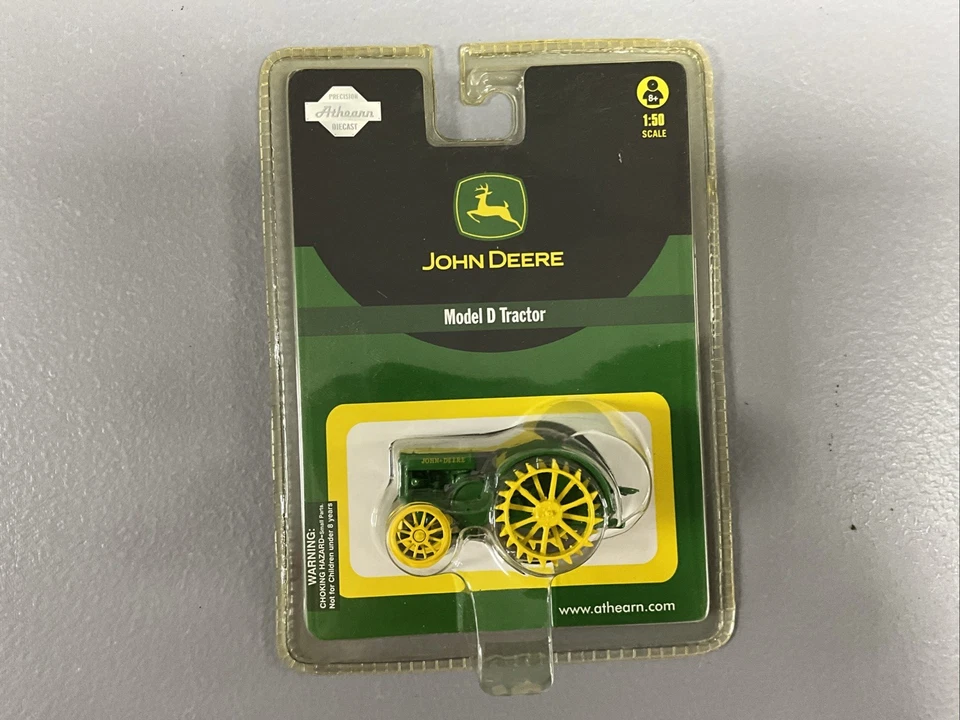 Athearn Precision John Deere Model "D" Tractor 1/87/HO JD-7705 2005 NEW - Image 1 of 2
