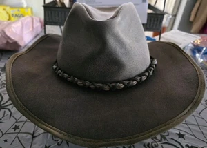 Sombrero Outback Trading Bootlegger marrón piel aceitosa 1484-BRN - Imagen 1 de 8