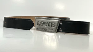 Levi's Men Black Leather Belt Large Silver Colored Buckle Logo Accent 44" Length - Bild 1 von 9