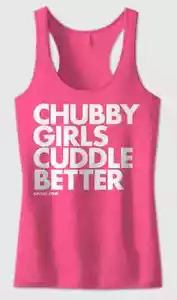 NUEVA CAMISA CHUBBY GIRLS CUDDLE BETTER Razorback CAMISETA SIN MANGAS CON LICENCIA DPCTED - Imagen 1 de 7