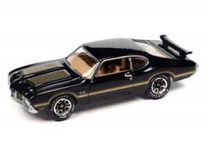 1/64 Johnny Lightning - Muscle Cars - 1972 Oldsmobile 442 W30 - Black