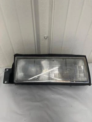 89 90 CADILLAC FLEETWOOD Conjunto de faros tracción izquierda; izquierda Foto 1 de 4