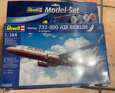 NEW SEALED Revell Boeing 737-800 Air Berlin / Sobelair échelle 1/144 Réf 04202 - Photo 1/4