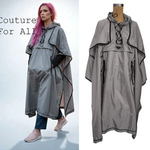 talla 36 XS NUEVO $2,410 PRADA Gris RE-NYLON 2 Piezas Largo PONCHO CAPA CHAQUETA Luz - Imagen 1 de 24