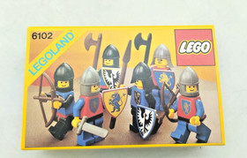LEGO 6102 Castle Mini Figures VERY GOOD NEW MISB Knights Lion Knights 6080 6067