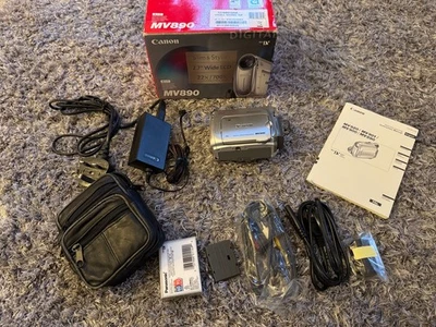 Canon MV890 Digital MiniDV Camcorder Bundle Tested And Working Boxed - Image 1 of 4