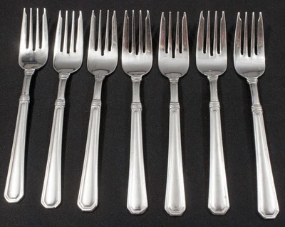 7 Pfaltzgraff Stainless Satin Providence 18/8 SALAD FORKS. 6 3/4" - Image 1 of 4