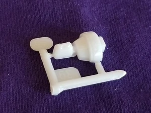 70 Plymouth Road Runner BRAKE MASTER CYLINDER di Revell 1:24 Model Kit 1970 - Foto 1 di 6