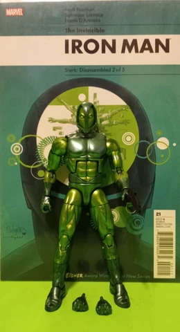 Marvel Legends VAULT GUARDSMAN -URSA MAJOR BAF SERIES + INVINCIBLE IRON MAN # 21 Cover