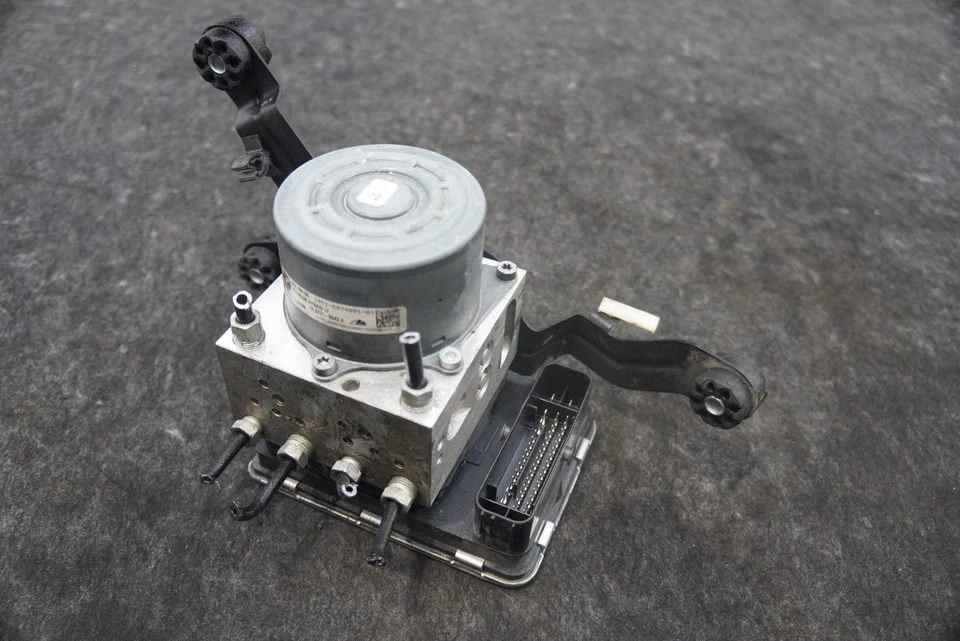 防锁制动 ABS 泵模块 34516890795 34516874891 原始设备制造商 宝马 i8 2014-19 — 第 1/4 张图片