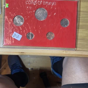 5 Coin Proof 1974 Set Coins of Brunei - Picture 1 of 12