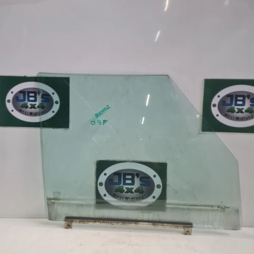 LAND ROVER DISCOVERY 1 300 TDI OFF SIDE FRONT DOOR GLASS - Image 1 of 1
