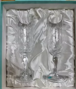 Par de champán transparente Tiffany & Co Floret champaña conjunto copa de vino con caja - Imagen 1 de 3