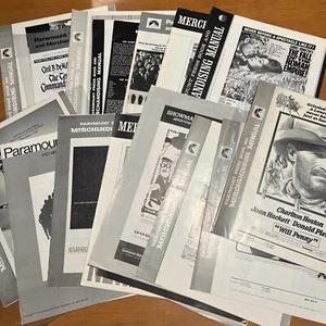 Lote de 20 anuncios de explotación manuales de campaña de libros de prensa de películas de Paramount Pictures años 70 - Imagen 1 de 23