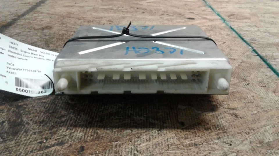  Motor Computadora ECU ECM PCM Módulo 2003 Volvo XC70 Wagon P09480761CB Foto 1 de 4