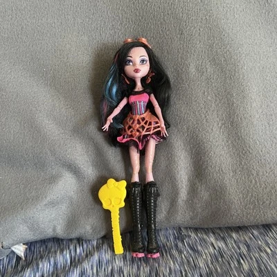 Muñeca Monster High Freaky Fusion Dracubecca Draculaura Mattel 2013 Foto 1 de 4