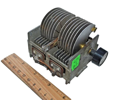 Capacitor variável de ar 2 (duas) seções 2x 20-200pF vintage soviético URSS funcionando! - Imagem 1 de 4