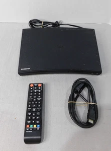 Samsung BD-JM51 Smart Curved Blu-Ray DVD Player mit Fernbedienung HDMI Kabel - GETESTET - Bild 1 von 4