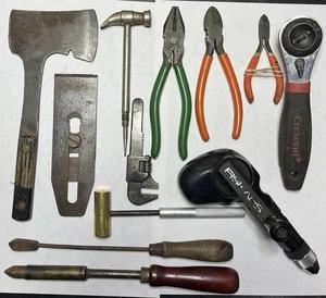 Lotto attrezzi casuali usati  - Foto 1 di 7