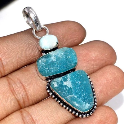 Colgante Larimar Druzy Cuarzo Azul Trending Chapado en Plata 925 Tamaño 2.4" GW Foto 1 de 3
