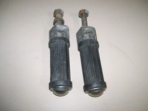 1967, 68, 69 Montesa Scorpion 250 / Original OEM BUDDY PEGS - Foto 1 di 6
