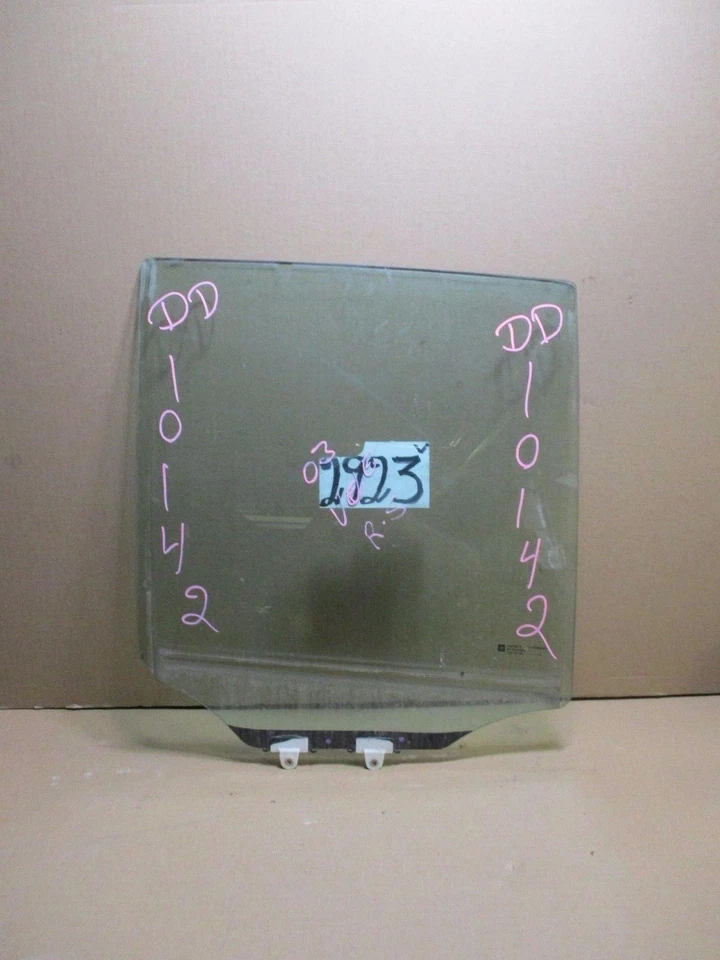 03 04 05 06 07 Saturn Vue pasajero trasero usado puerta vidrio #2923-V  Foto 1 de 1