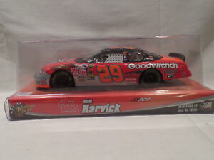 COCA-COLA KEVIN HARVICK #29 GM GOODWRENCH NASCAR 1//24 SCALE