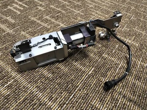 Cabezales dispensadores radiales Universal Instruments - Imagen 1 de 3