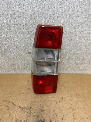 Luz trasera izquierda camioneta Volvo 740 745 760 940 960 1983-1995 T3463 hp Foto 1 de 4