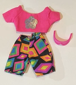 Vintage Barbie Doll Sparkle Beach Outfit Pink Top, Shorts, Sunglasses  Complete - Picture 1 of 5