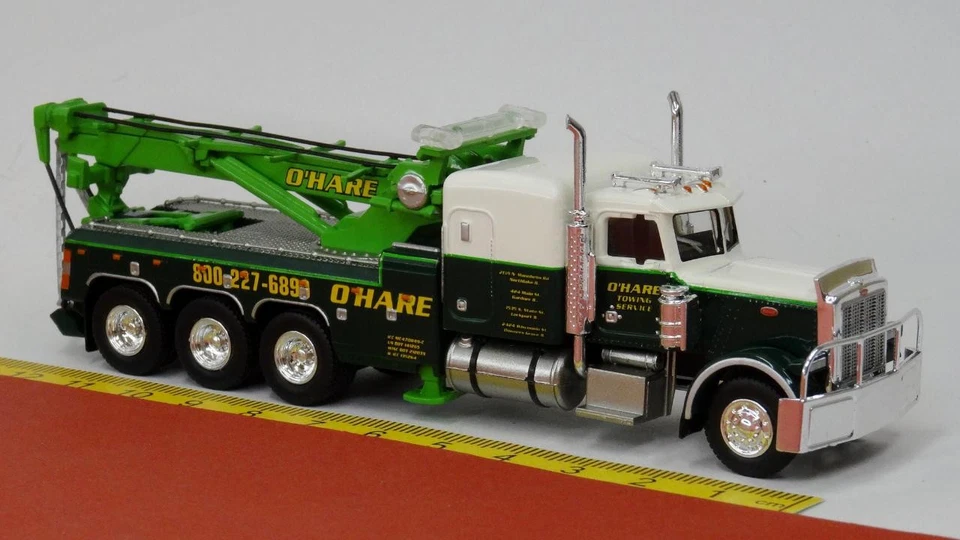 Peterbilt 359 Wrecker Abschlepper O´Hare - Brekina 86279 - Bild 1 von 1