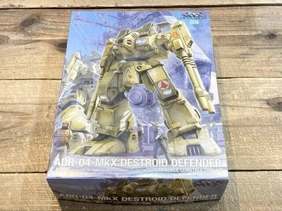 Wave 1/72 Macross ADR-04-MKX MC072 Destroid Defender Plastic Model japan - Image 1 of 3