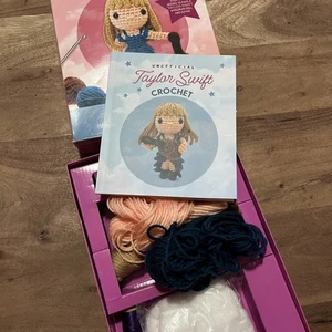 Unofficial Taylor Swift Crochet Kit Open Box Craft - Picture 1 of 12