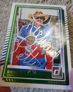 Tarjeta de carreras Donruss Nascar #19 firmada autografiada por Richard Petty HOF 2025 - Imagen 1 de 3