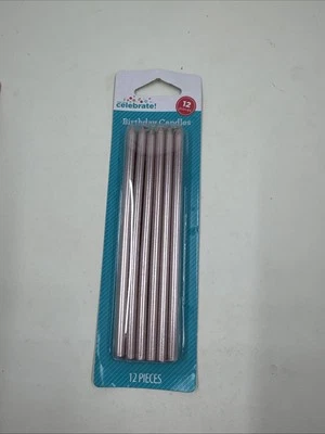 Paquete de 12 velas de cumpleaños color rosa Way To Celebrate Foto 1 de 4