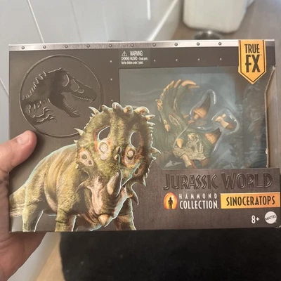 Мир Юрского периода Sinoceratops Hammond коллекции Mattel JKG88 новый в руке парк - Изображение 1 из 3