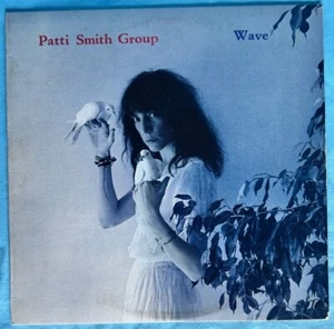 Patti Smith Group - WAVE - 1979 LP Arista AB 4221 - w/ Original Insert - VG+/VG+ - Picture 1 of 12