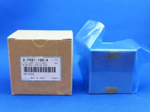 NEW SONY A-7031-100-A 3CCD prism for DCR-VX2000 DCR-VX2100 DSR-PD170 DSR-PD150 - Picture 1 of 6