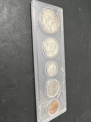 1949 US Mint 90% Silver Coin Set Great Gift Better Quality Coins Nice! Cover