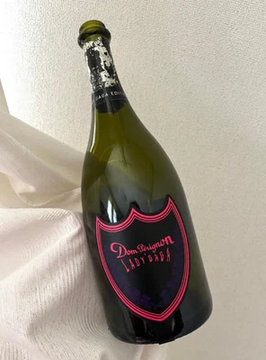 Lady Gaga Dom Perignon Luminous ROSE VINTAGE 2008 botella vacía 750 ml usada Foto 1 de 4