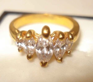 Vintage Gold Tone 5 Marquis Cut CZ Cubic Zirconium Stones Size 5 Jewelry Ring - Foto 1 di 6