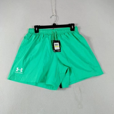 Pantalones Cortos de Voleibol Under Armour UA Essential Para Hombre Medianos Verdes Bañadores Atléticos Foto 1 de 4