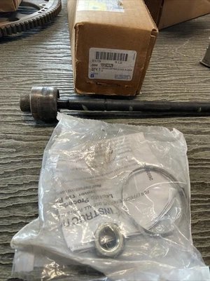 GM 19152329 Tie Rod for 1999-2007 Silverado Suburban Tahoe Sierra Yukon Escalade - Image 1 of 3
