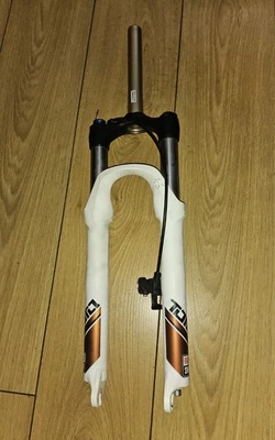 Rock Shox Toro SL Suspension Fork 110mm Disc Brake QR 1 1/8" Steerer 26" Wheel - Image 1 of 4