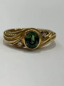 9ct 9k Yellow Gold Ladies Natural Green Sapphire Ladies Ring Size N1/2. New - Picture 1 of 7
