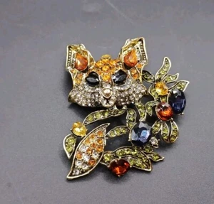 Betsey Johnson Rhinestone Ornate Fox Goldtone Brooch Pin - Picture 1 of 3