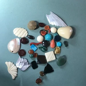 Mixed Lot of Vintage to Now Plastic Stone Carved & Note Cabs for Use in Jewelry  - Picture 1 of 12