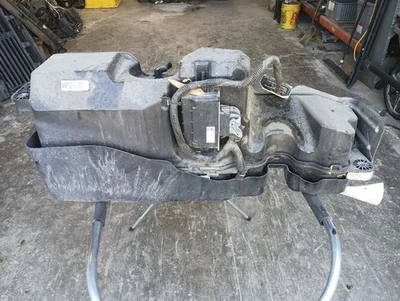 Tanque de fluido de escape diesel de 2021 GMC Sierra SR5 1500 3.0L Turbo 12102426 - Imagem 1 de 4